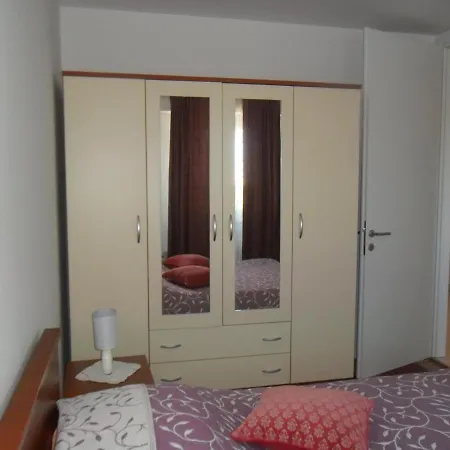 Apartment Pavo *